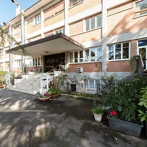 Casa Per Ferie Opera Don Calabria Pensión Roma